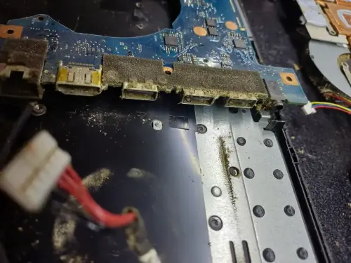 Mantenimiento y reparación de PC y Laptops